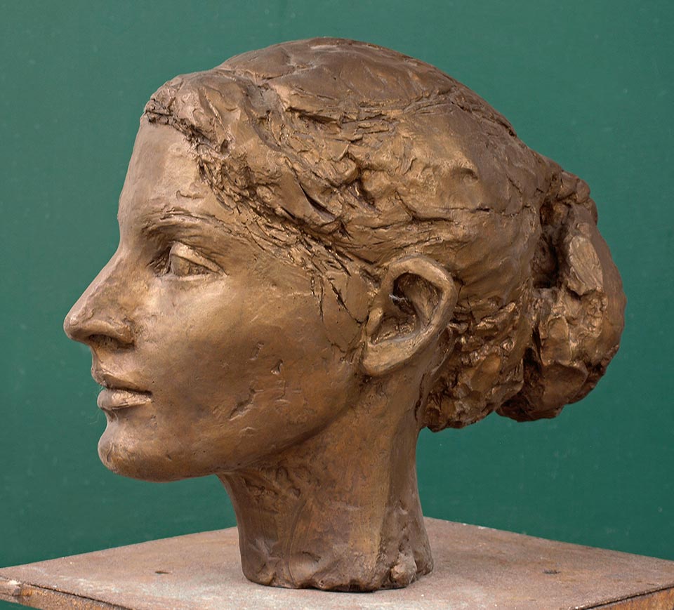 weiblicher Kopf aus Bronze von Klaus Kütemeier