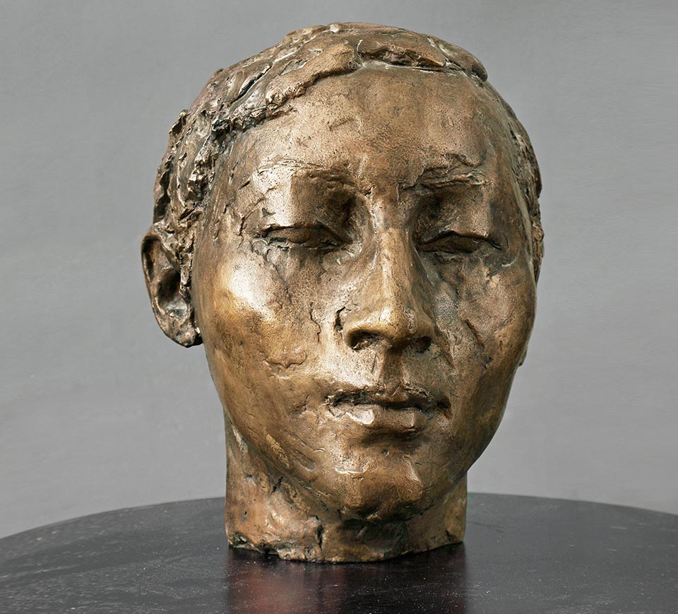 weiblicher Kopf aus Bronze von Klaus Kütemeier